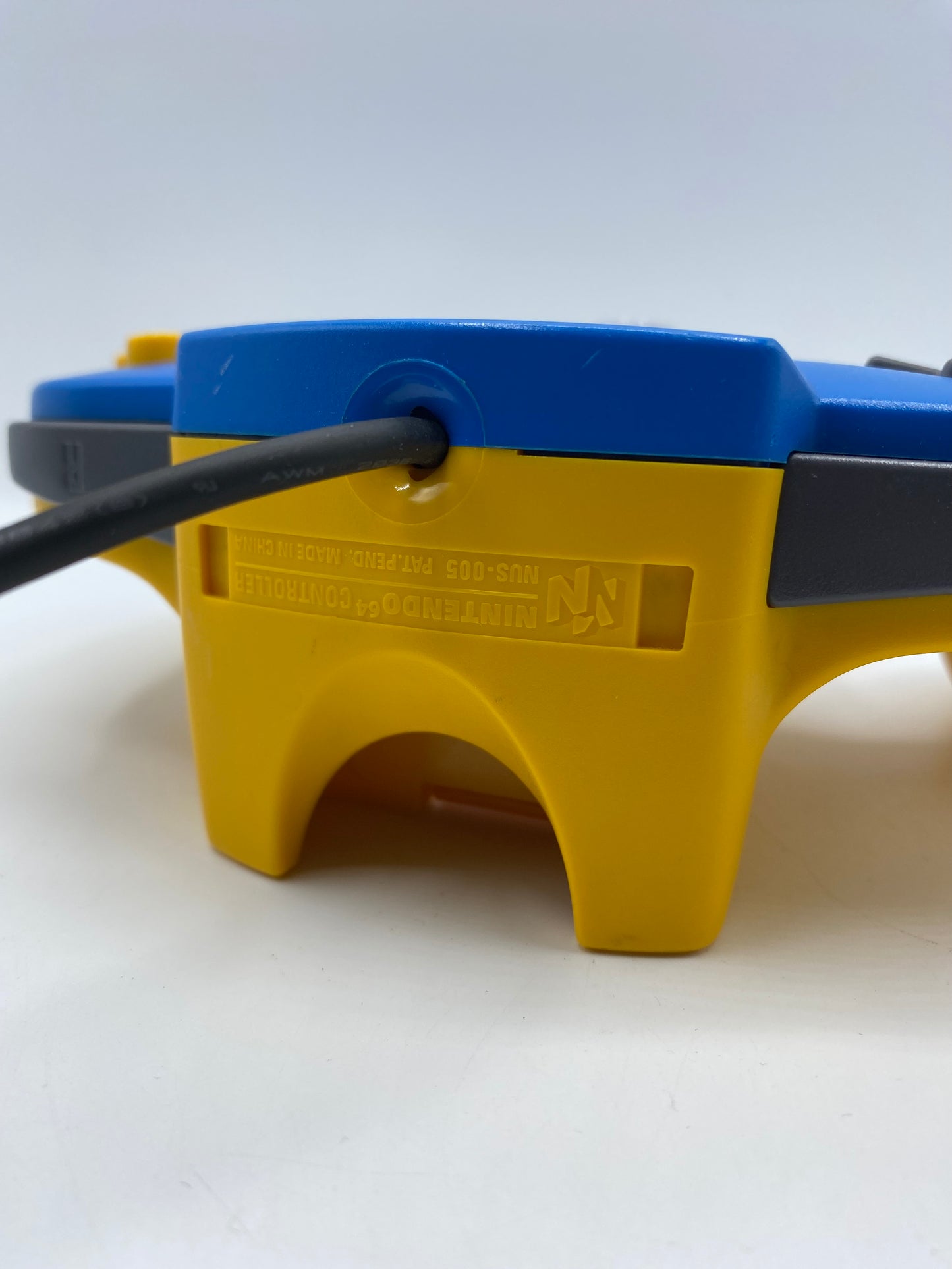 Nintendo 64 N64 Pikachu Special Edition Controller