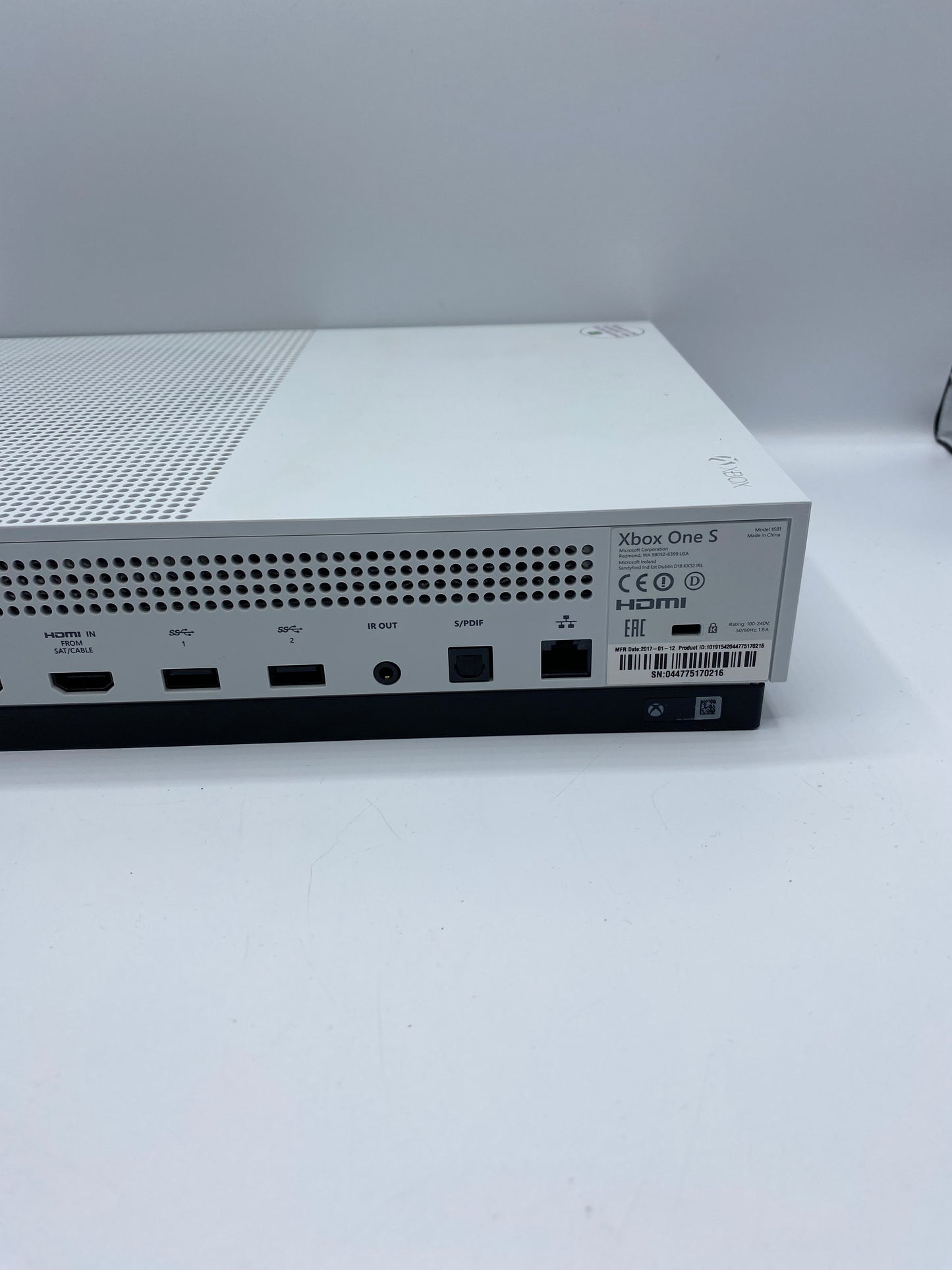 Xbox One S Konsole - Starter Paket - Inkl. Zubehör und Controller