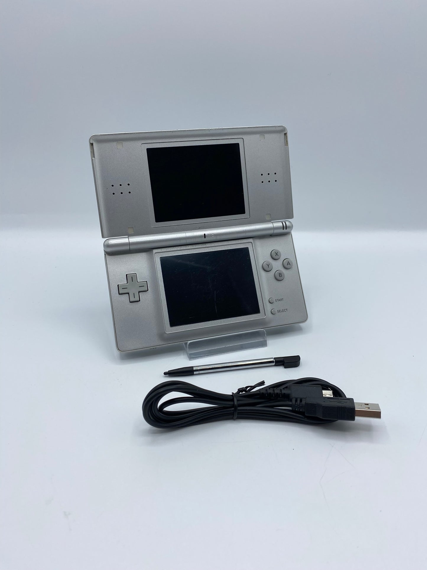 Nintendo DS Lite Silber – Klassische Handheld-Konsole in Top-Zustan