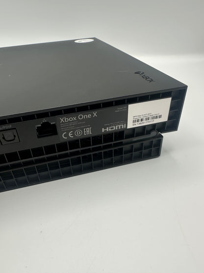 Xbox One X Konsole - Nur Konsole / Ersatz Konsole