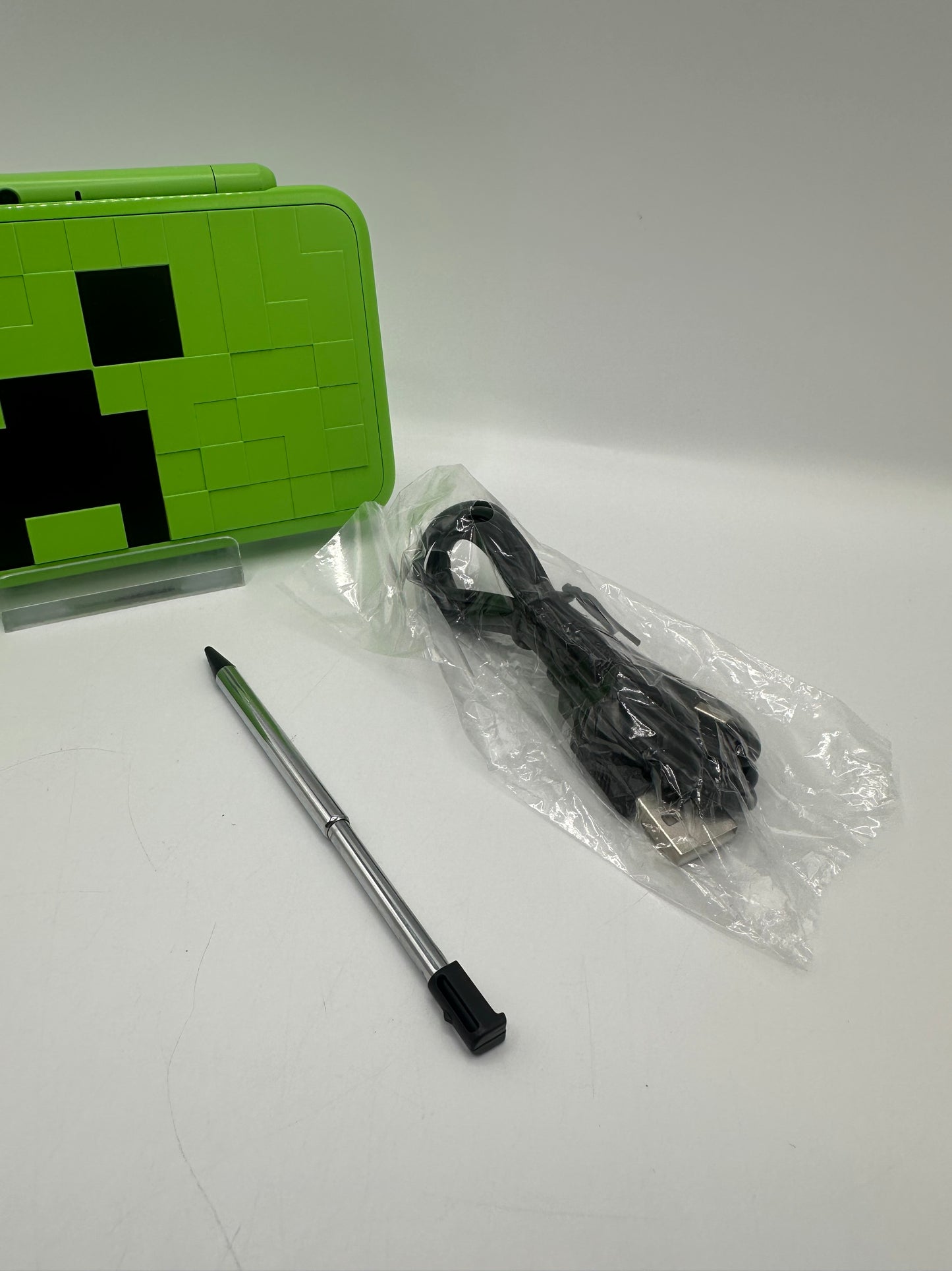 Nintendo 2 DS XL - Minecraft Edition - Creeper Edition