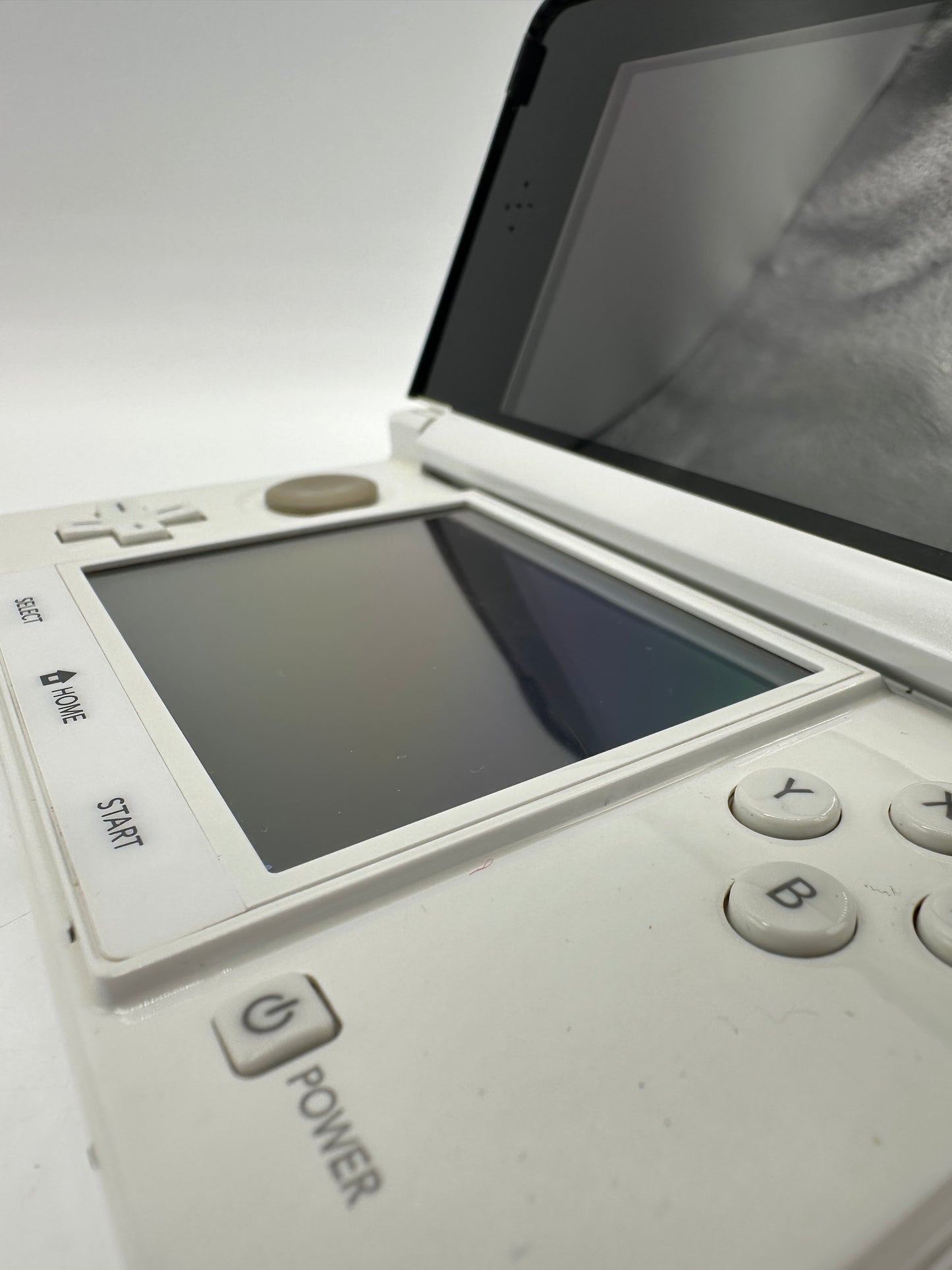 Nintendo 3DS - Weiß mit Ladekabel