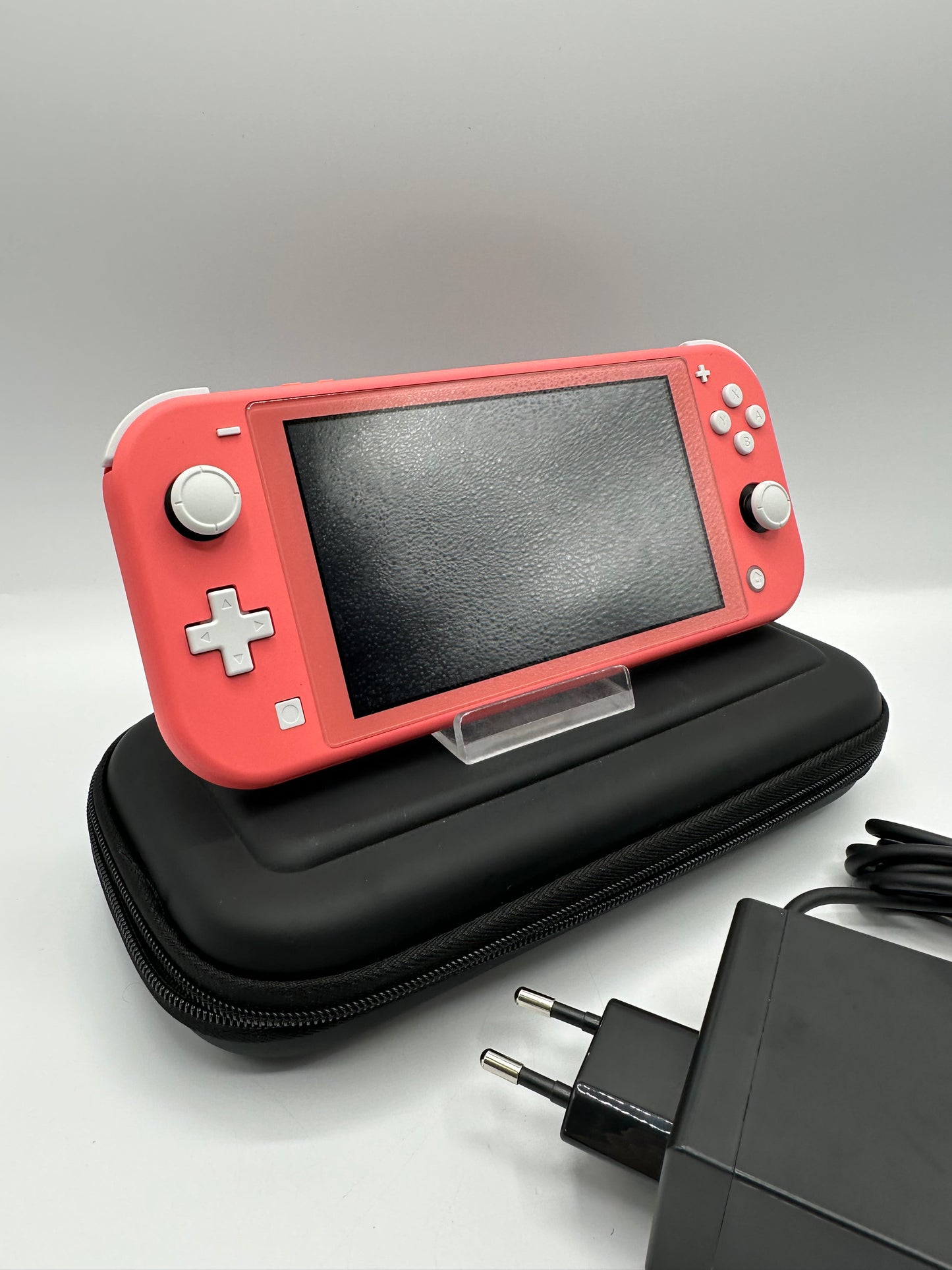 Nintendo Switch Lite - Rosa Inkl. Kabel und Tasche