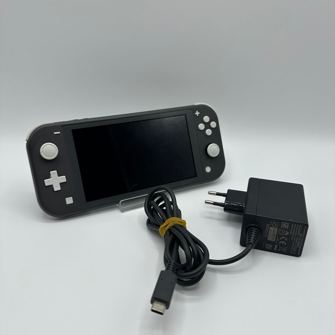 Nintendo Switch Schwarz inkl. Stromkabel