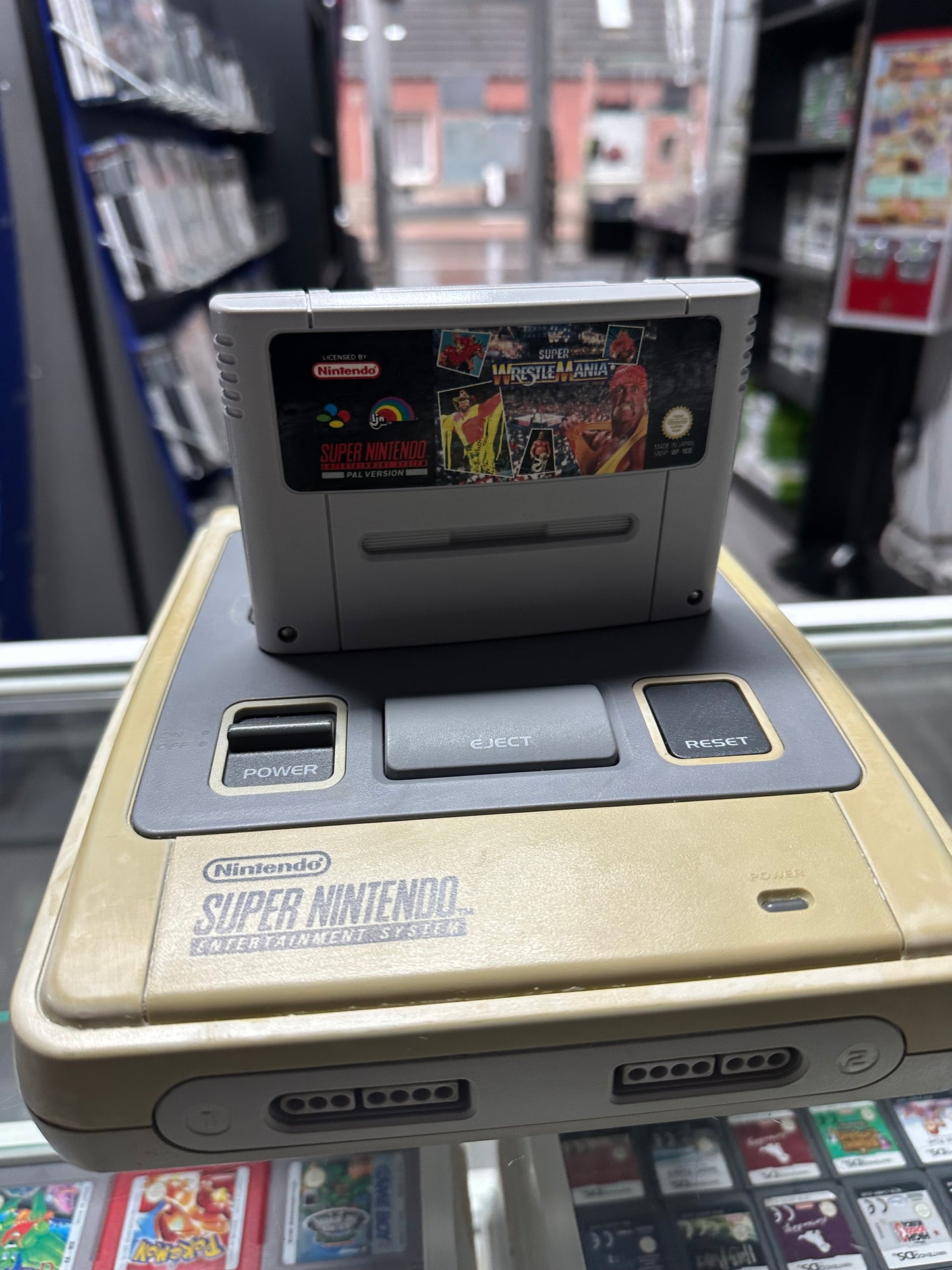 SNES Konsole mit 2 Controllern und Super Wrestle Mania - Set