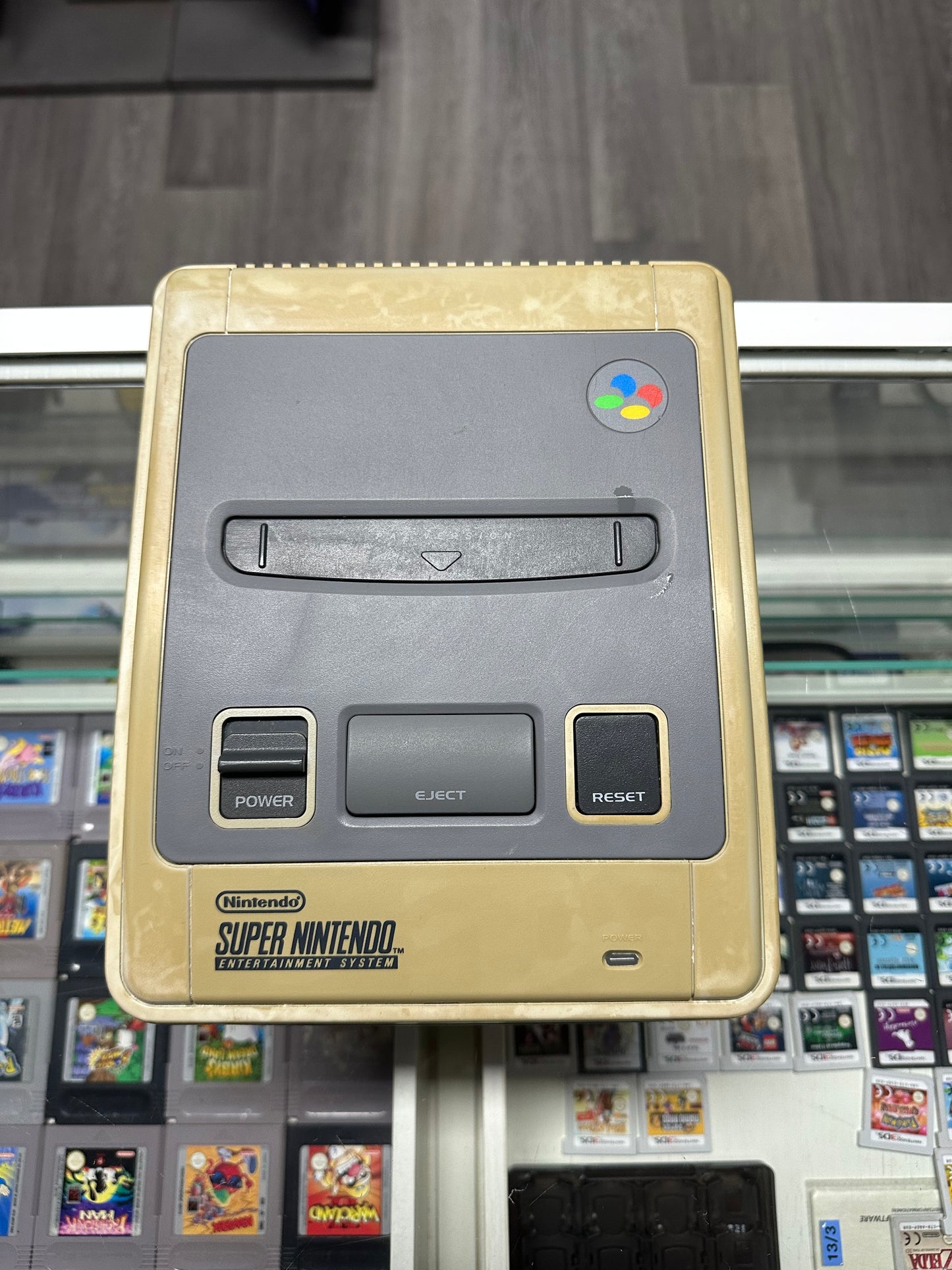 SNES Konsole mit 2 Controllern und Super Wrestle Mania - Set
