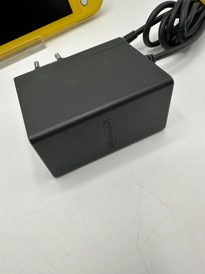 Nintendo Switch Lite - Gelb mit Netzteil