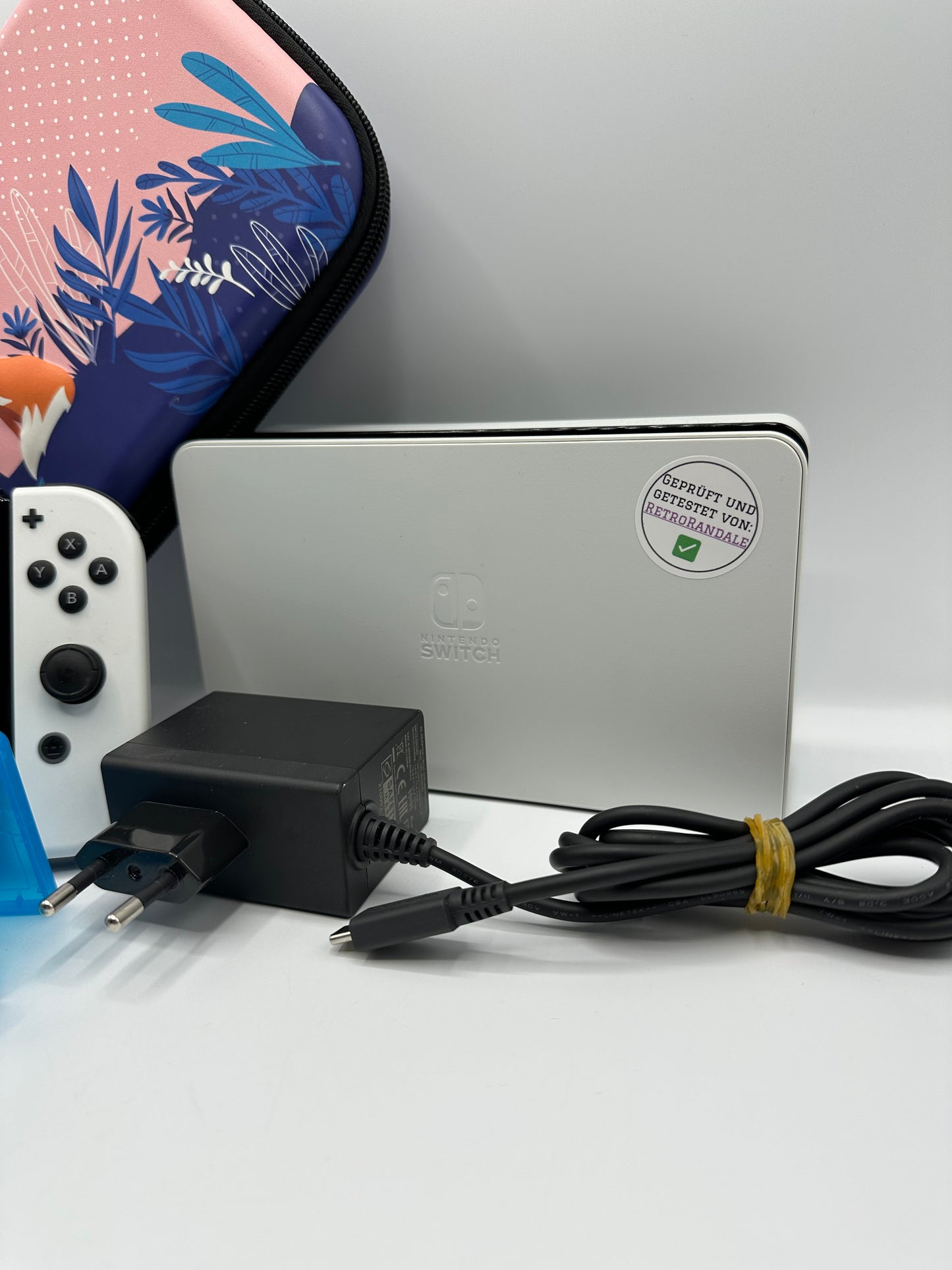 Nintendo Switch OLED - Weiß inkl. Zubehör