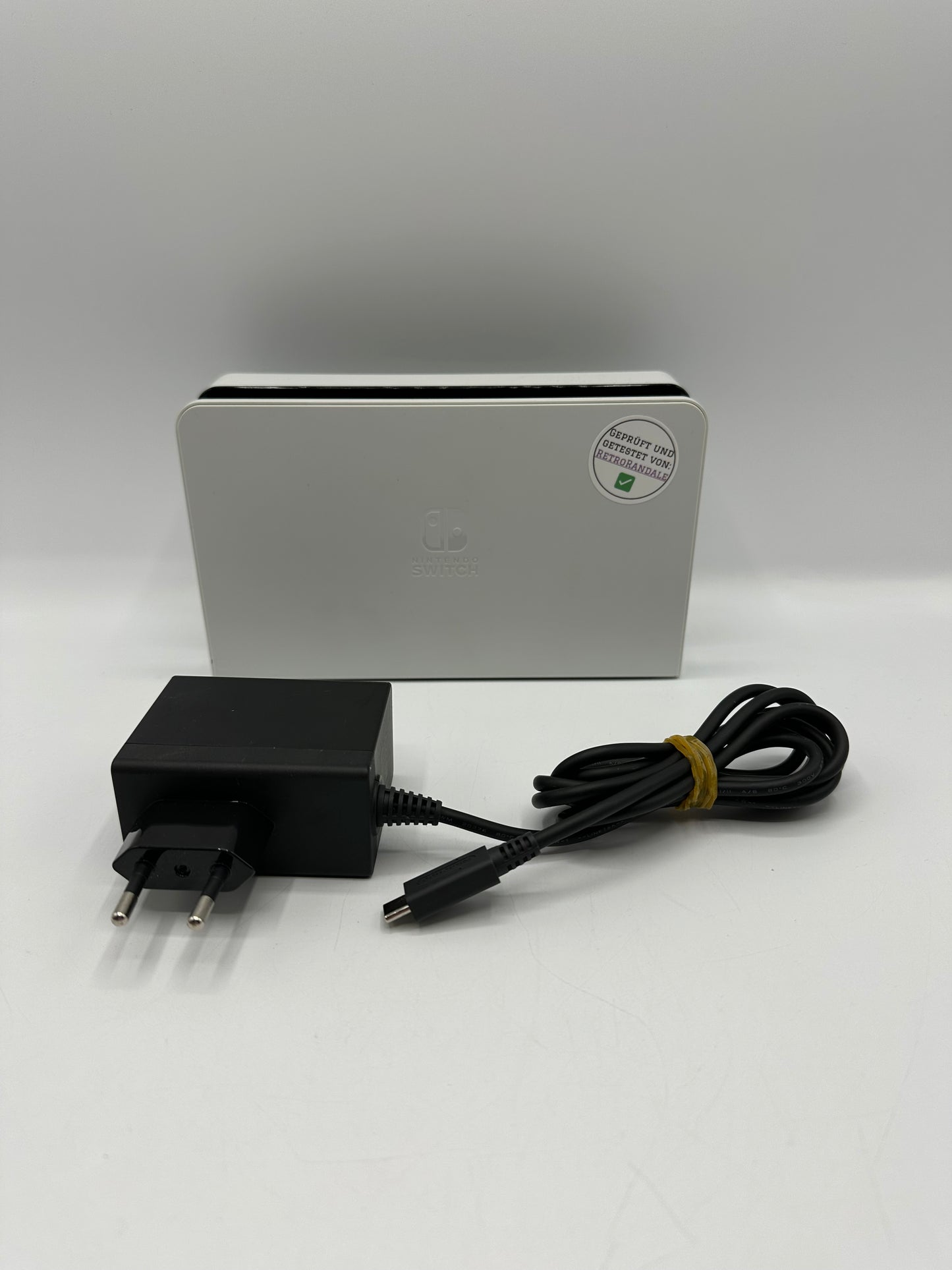 Nintendo Switch OLED - Weiß inkl. Zubehör