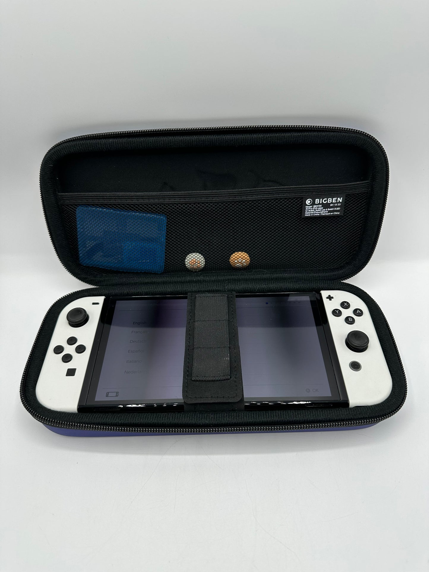 Nintendo Switch OLED - Weiß inkl. Zubehör