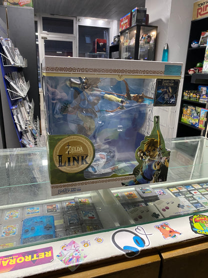 The legend of Zelda Breath of the Wild 10" PVC Painted Statue Link - NEU