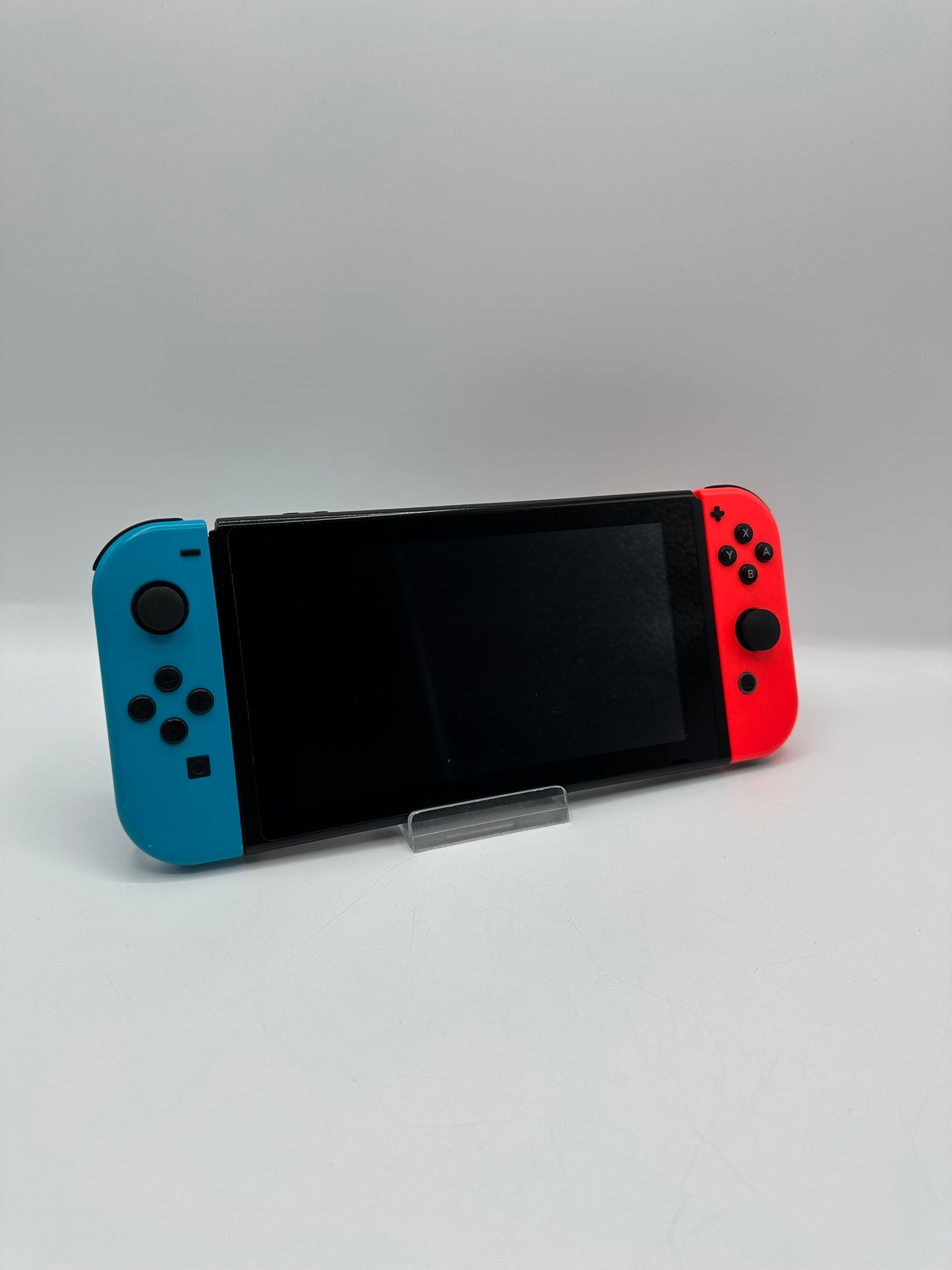 Nintendo Switch - Gebrauchsspuren / Ohne Zubehör