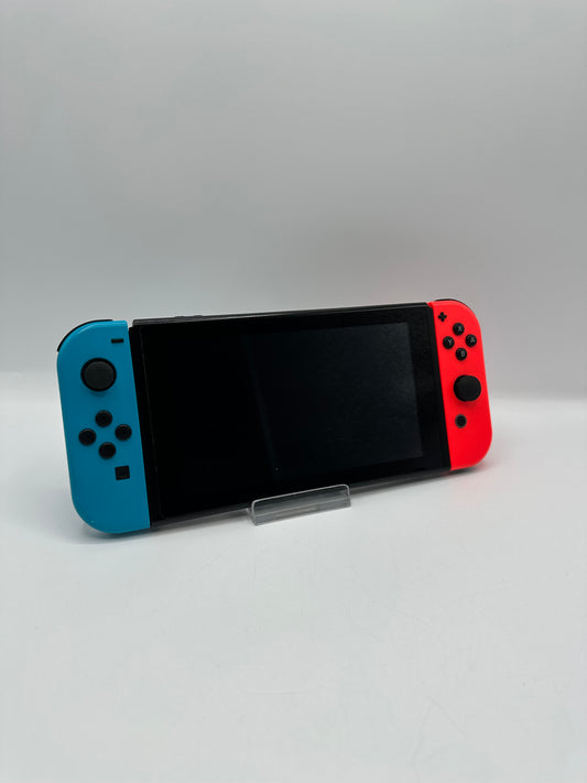 Nintendo Switch - Gebrauchsspuren / Ohne Zubehör