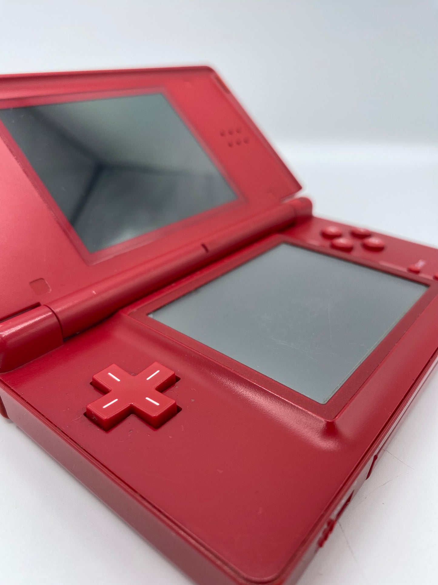 Nintendo DS Lite Rot – Klassische Handheld-Konsole
